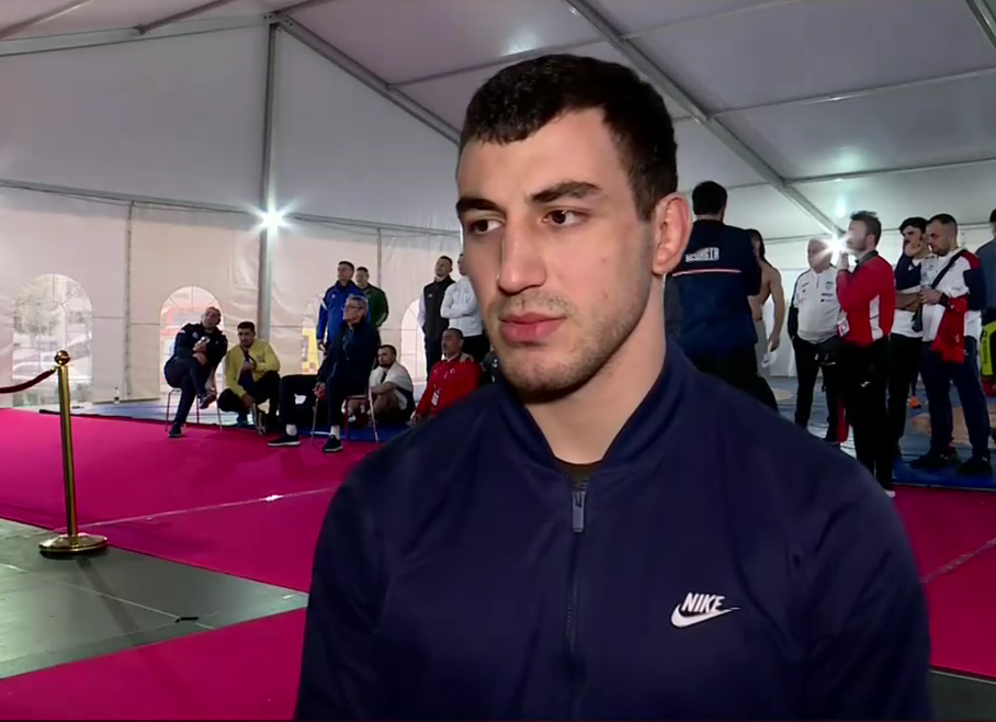 семен новиков чувствах дете без родители европейското