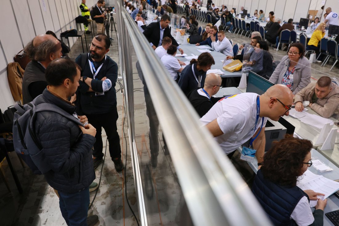 София на финалната права: Всички секции са предали протоколите си