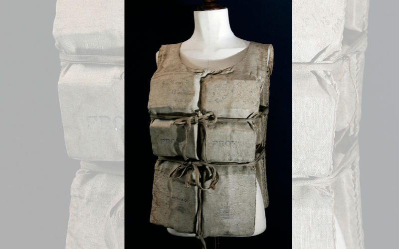 продадоха търг спасителна жилетка носена оцелял пътник титаник