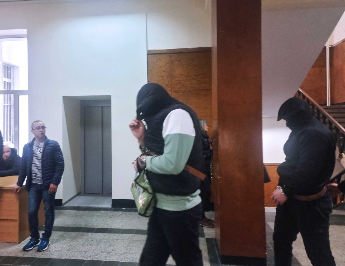 Започна делото срещу двамата полицаи от Казанлък, обвинени за смъртта на арестант