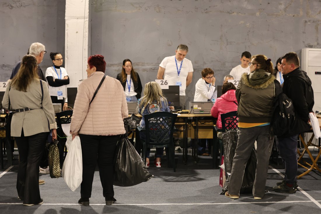 Спокойно протекъл изборен ден, но бавно обработване на протоколите в Благоевград