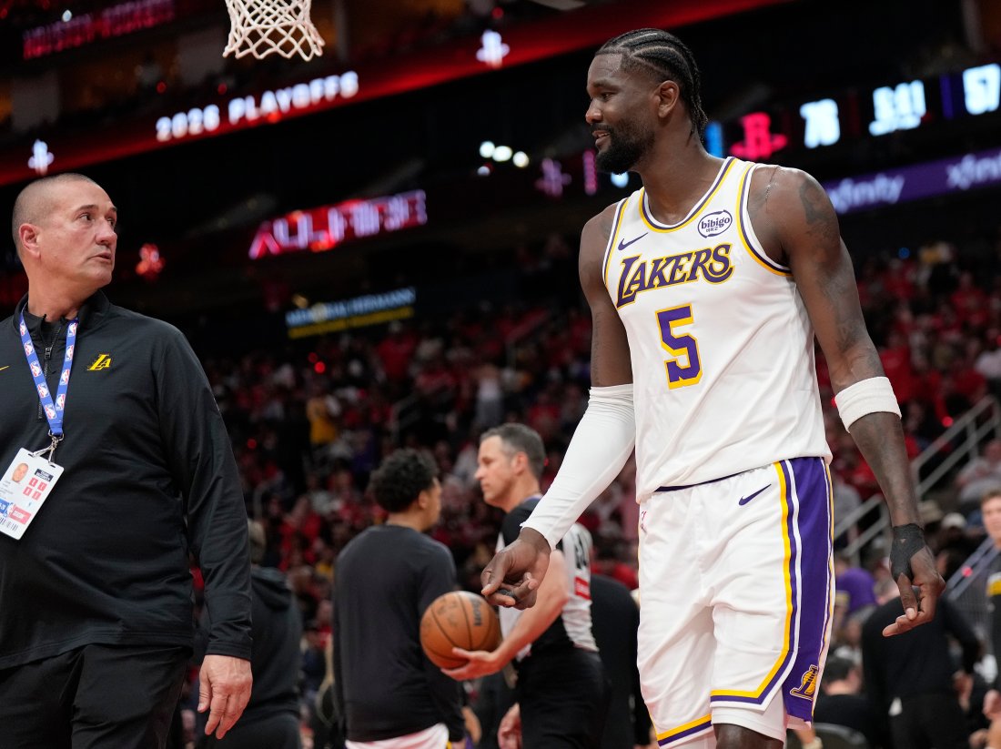 Хюстън удари Лейкърс и отложи края на серията в НБА