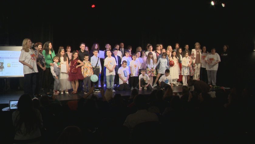 2500 деца включиха тазгодишната инициатива финансова грамотност въртележка парите