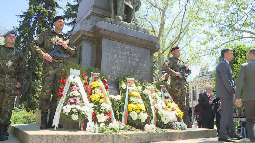 русе честваха паметник съграден герои