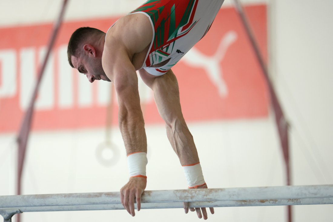 Две сребърни отличия за България в Баку и място в дебютните Крос битки