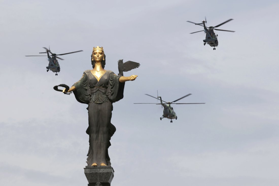 Без военен парад: България отбелязва Деня на храбростта с водосвет и авиодемонстрации