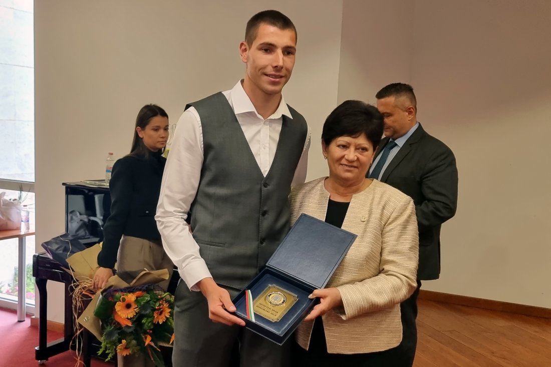 Божидар Саръбоюков