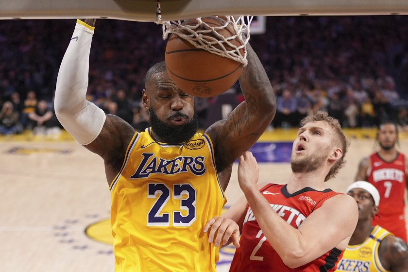 лейкърс осигури третата позиция западната конференция нба победа хюстън рокетс