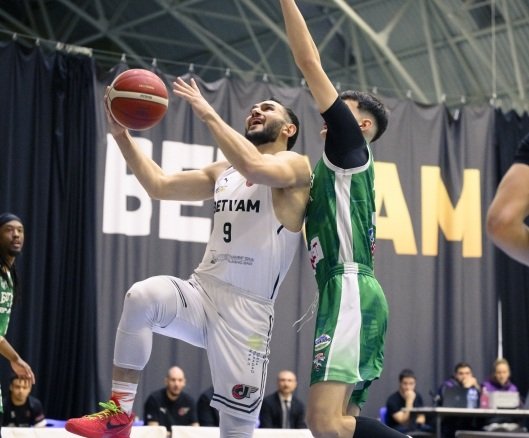 Локомотив Пловдив изстрада успеха срещу Ботев 2012 за инфарктен старт на плейофите