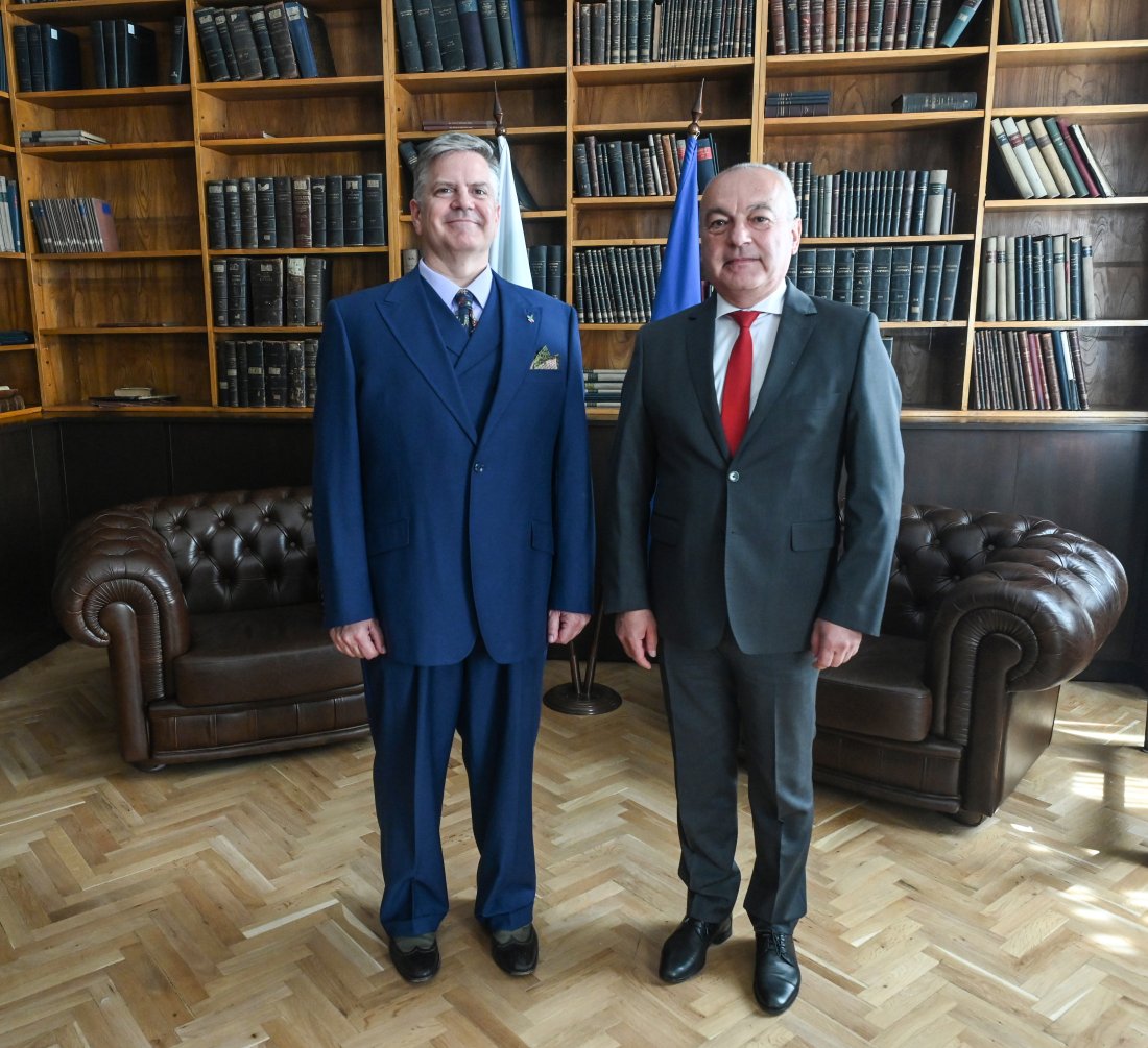 Вицепремиерът и министър на финансите Гълъб Донев проведе среща с