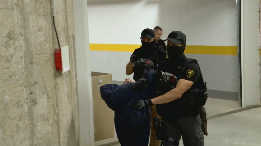 Има данни наркодилърите от &bdquo;Дружба&ldquo; да са разпространявали дрога и около училища