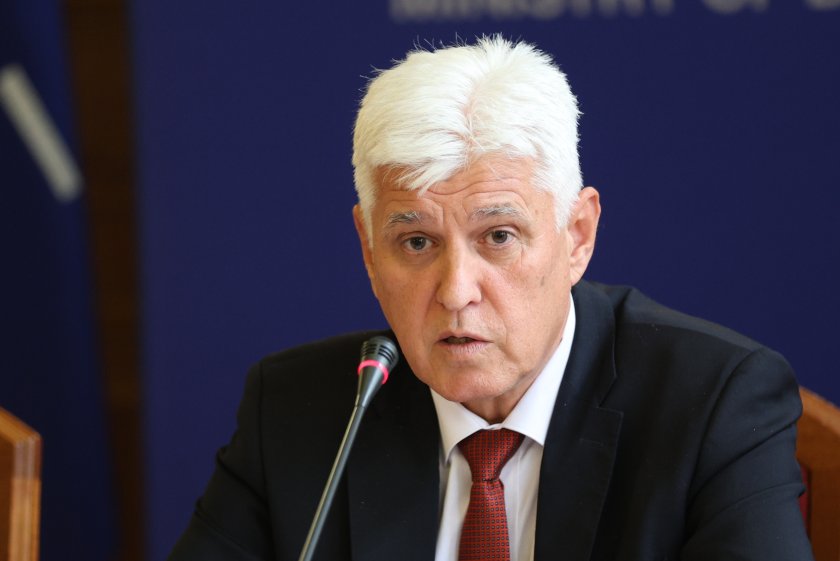 димитър стоянов разходите отбрана достигнат бвп 2030