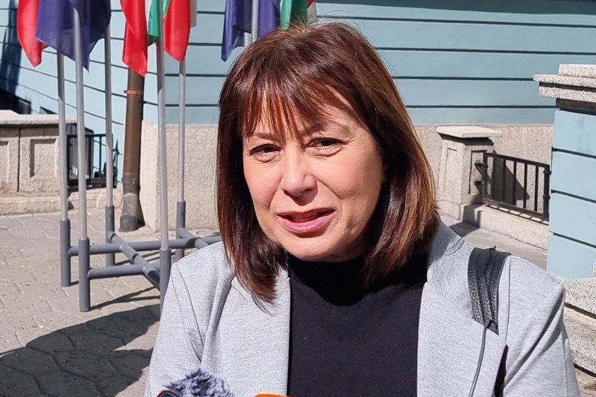 омбудсманът поиска увеличаване помощите деца увреждания премахване удръжките лични асистенти