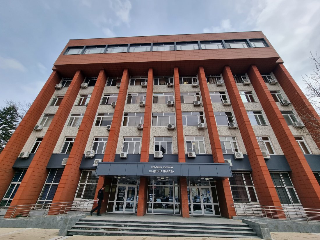 районната прокуратура перник обвини жена укривателство убийството швейцарски бизнесмен