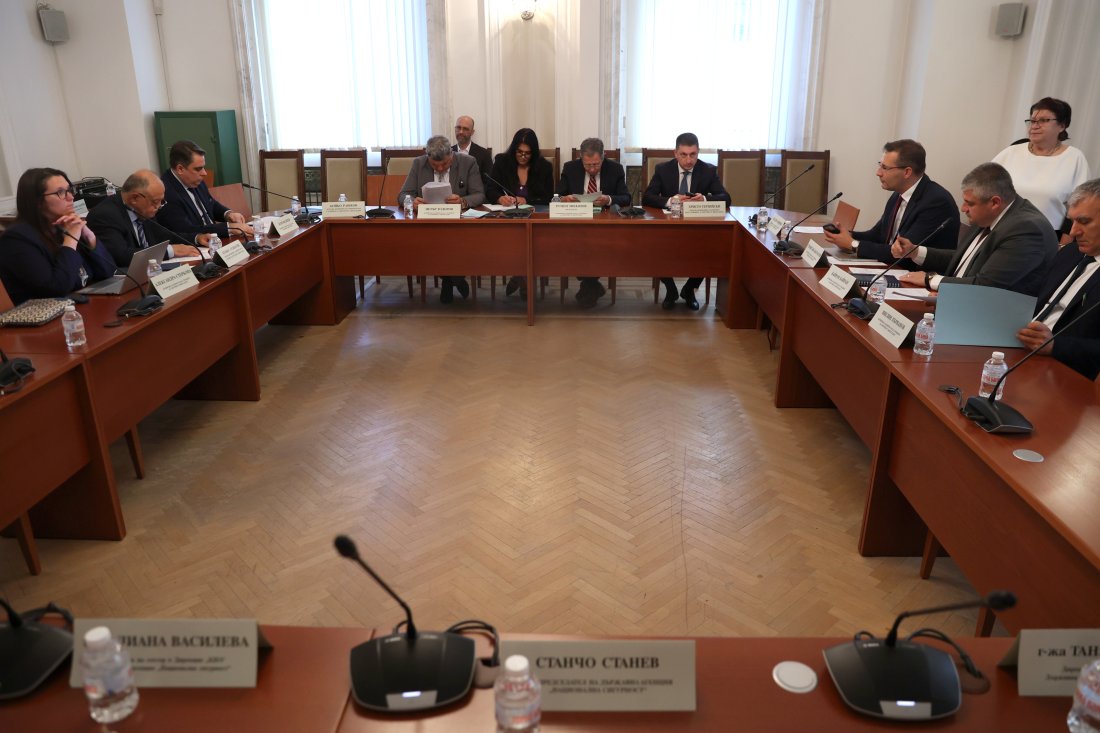 Парламентът може да поеме контрол над охраната от НСО
