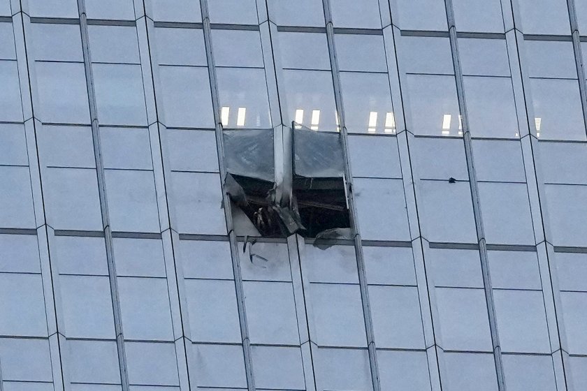 Самолет се е разбил в най-високия небостъргач в Пекин