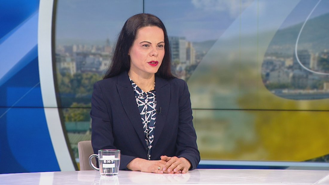 Министър Ивкова: Има средства, но проблемът е в управлението