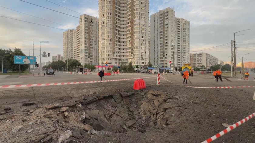 Пристанищна инфраструктура в Одеса е повредена след поредните руски удари