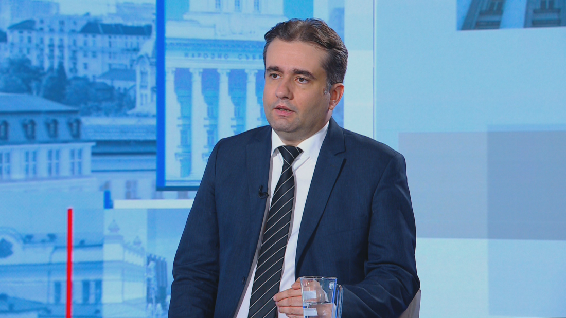 Парите за здраве не трябва да изтичат за автомобили, вили,