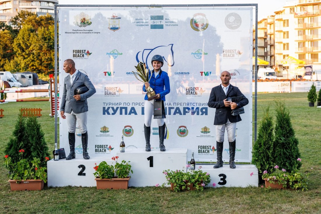 Елиза Чолакова тримуфира във втория турнир по прескачане на препятствия за Купа България в Приморско