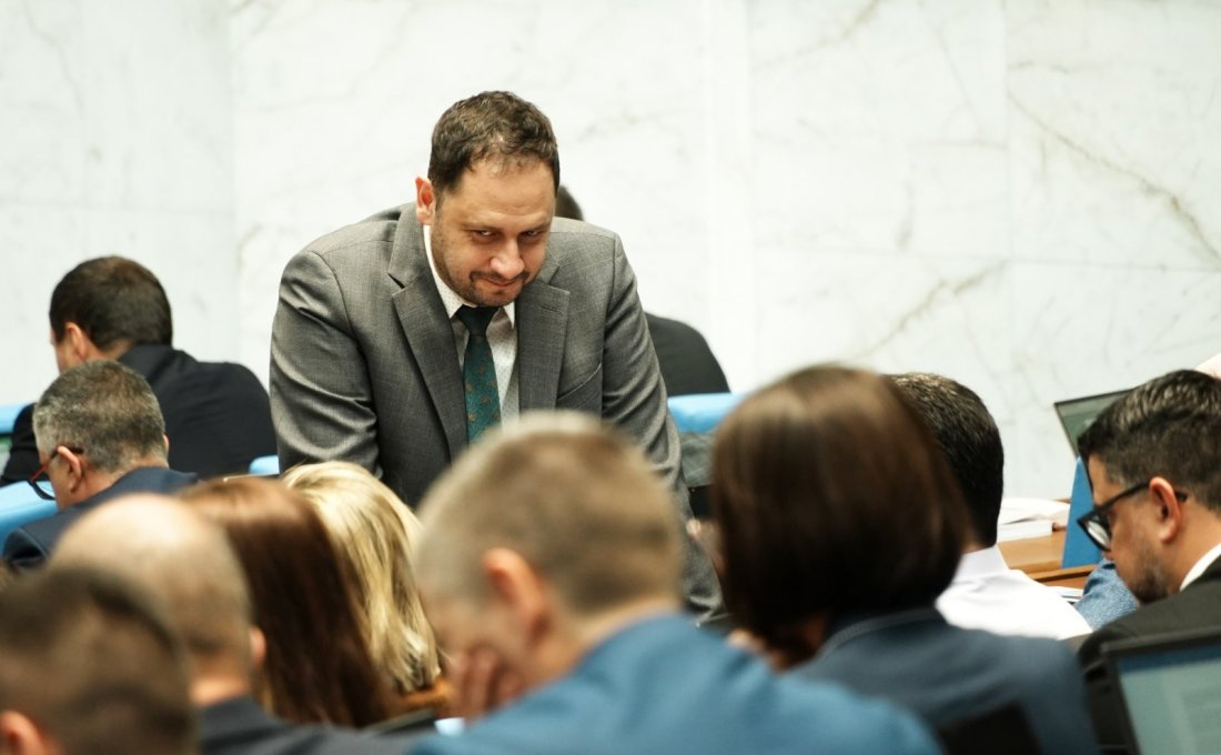 първо четене депутатите върнаха машинния вот 2021 хартия селата 300 души