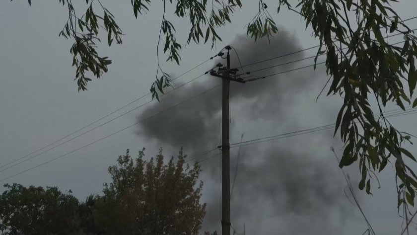 11 души, включително четири деца, са загинали при нощен удар