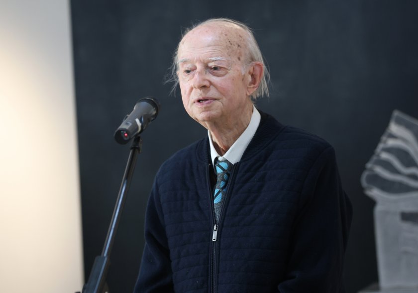 На 91 години почина академик Васил Казанджиев