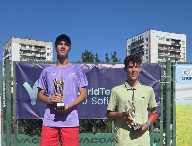 Мартин Бонев с титлата при юношите на World Tennis Tour Juniors