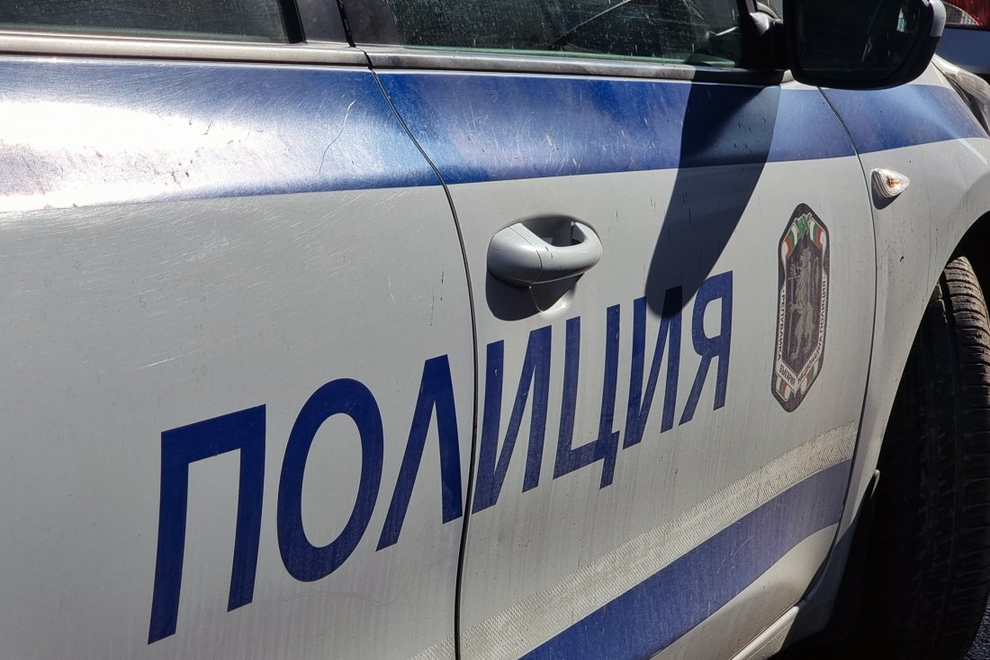 Мигрант избяга от затворен център в Пъстрогор с колата на кмета
