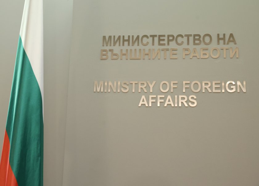 МВнР настоява Ива Михаилова да получи необходимото лечение