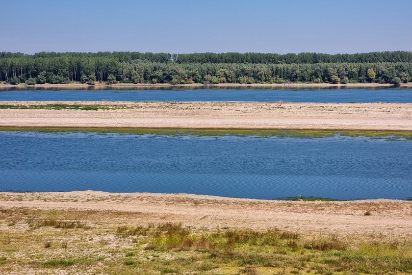 Нивото на река Дунав остава рекордно ниско