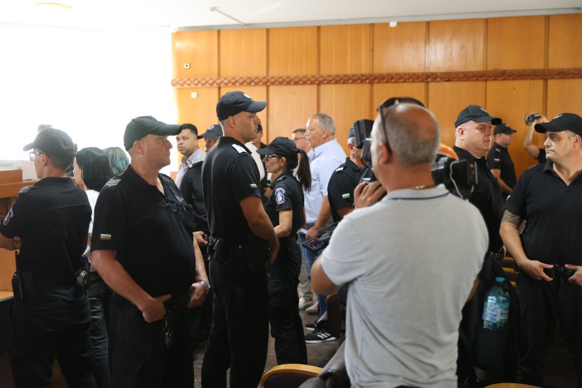 апелативният съд пловдив остави ареста момичетата обвинени убийството георги кузев