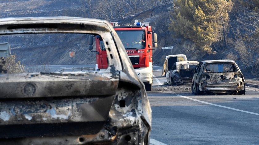 огромен пожар хърватия загинал десетки ранени
