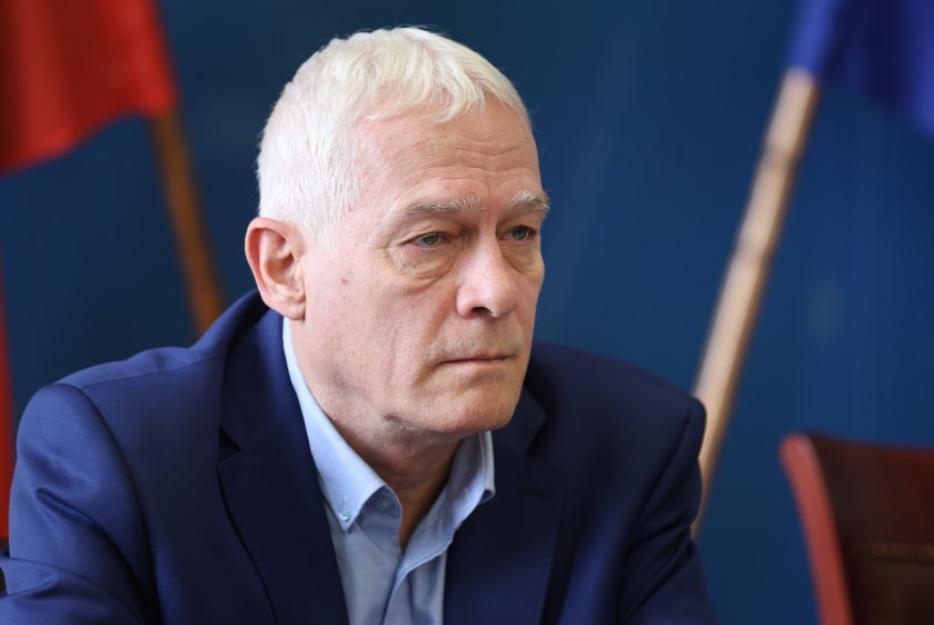 Освободен е заместник-министърът на здравеопазването Петко Салчев