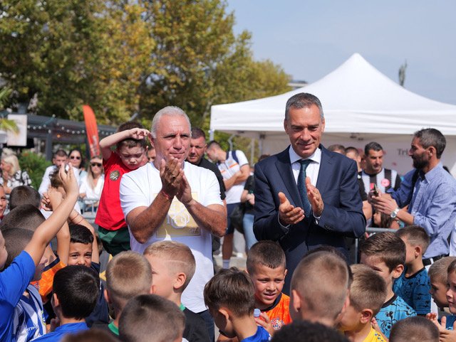 Христо Стоичков отново събира младите футболни таланти в Бургас