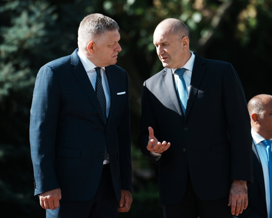 живо изявления срещата румен радев роберт фицо