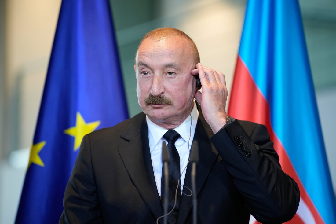 Съвпадение или сделка: Азербайджан помилва френски гражданин след отпадането на санкциите срещу Усманов