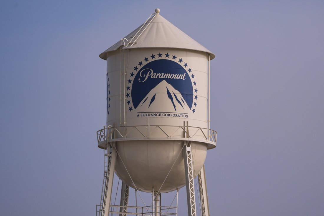 paramount получи зелена светлина придобиването warner bros discovery