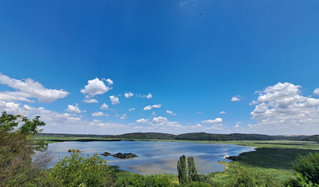 Завърши акцията за прехвърляне на вода в езерото Сребърна