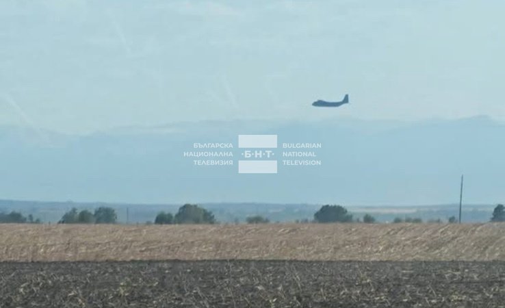 Военни самолети тренират над Габровница, притесняват граждани