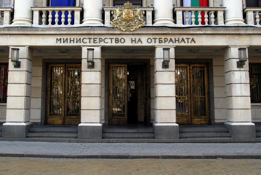 Турска военна техника преминава през България за учение в Румъния