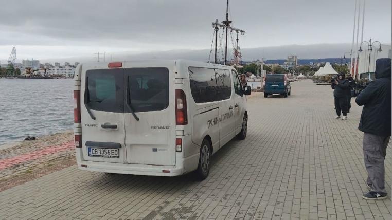 Спасителна операция в бурно море: 15 моряци успешно спасени
