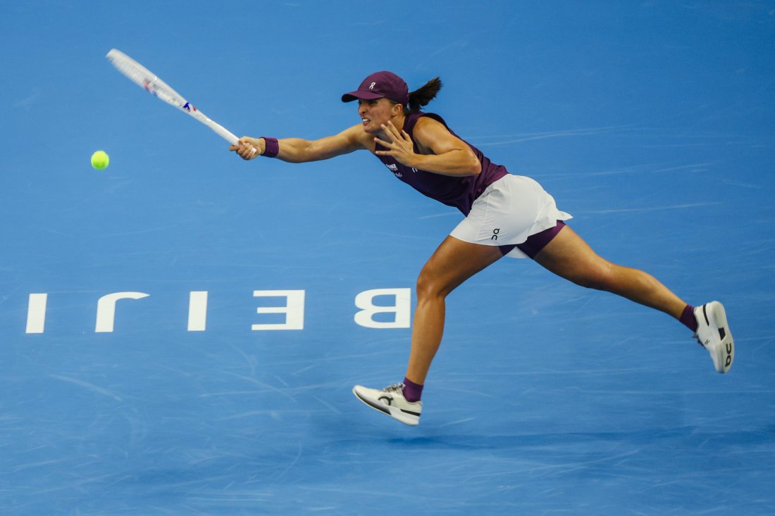 Ига Швьонтек задмина Серина Уилямс по победи на WTA 1000, Свитолина също продължава в Ухан