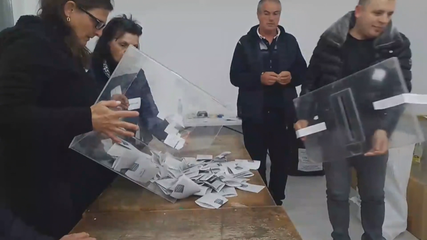 Нарушения при видеонаблюдението на изборите: Какво засекоха камерите