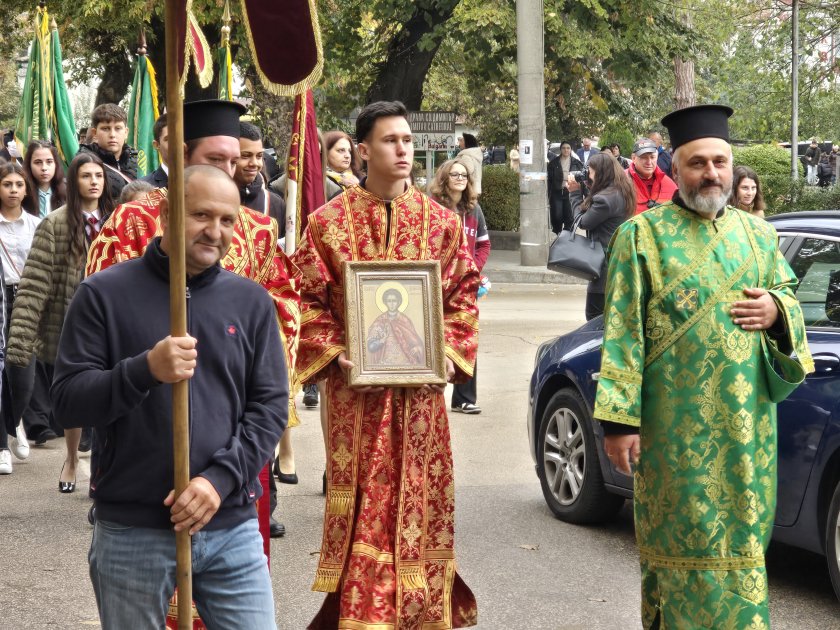 Видин отбеляза Димитровден с литийно шествие и тържествени церемонии