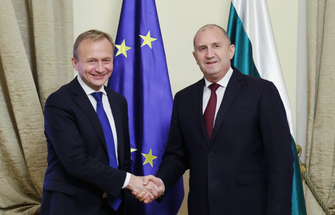 Румен Радев: България цели намаляване на бюджетния дефицит до 2027 г.