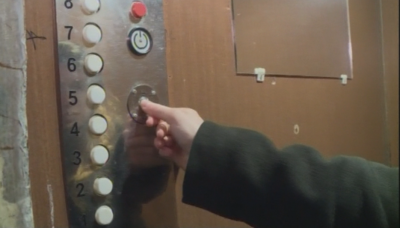 Крадци задигат СИМ картите от разговорните устройства в асансьорите