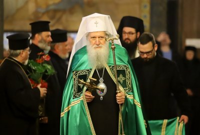 Патриарх Неофит с препоръки до всички митрополити заради COVID-19