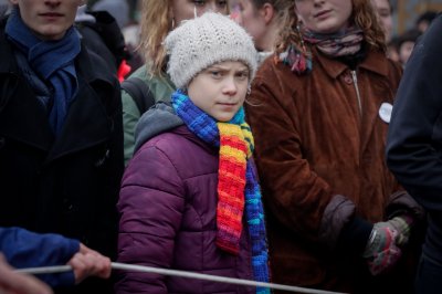 Грета Тунберг приключва стачките за климатичните промени заради коронавируса