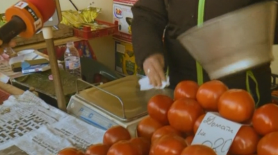 Предпазни мерки срещу коронавируса по общинските пазари в Русе